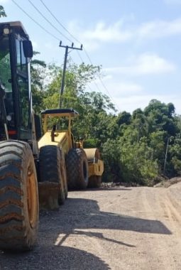Jalan Rusak Kuala Kurun–Palangka Raya Dikeluhkan Pengguna Jalan, Proyek Bernilai Ratusan Miliar Dipertanyakan
